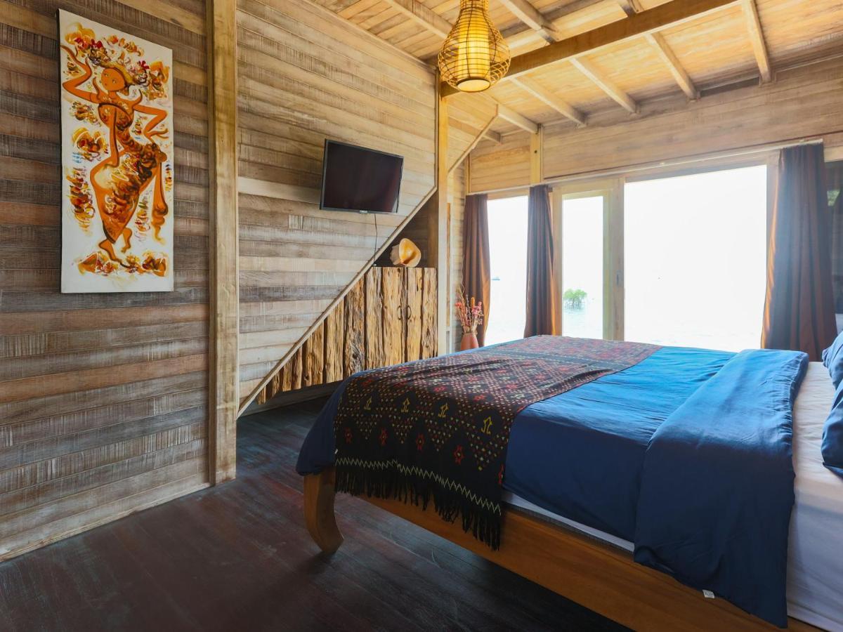 Lembo Lagoon Bungalows Lembongan Esterno foto