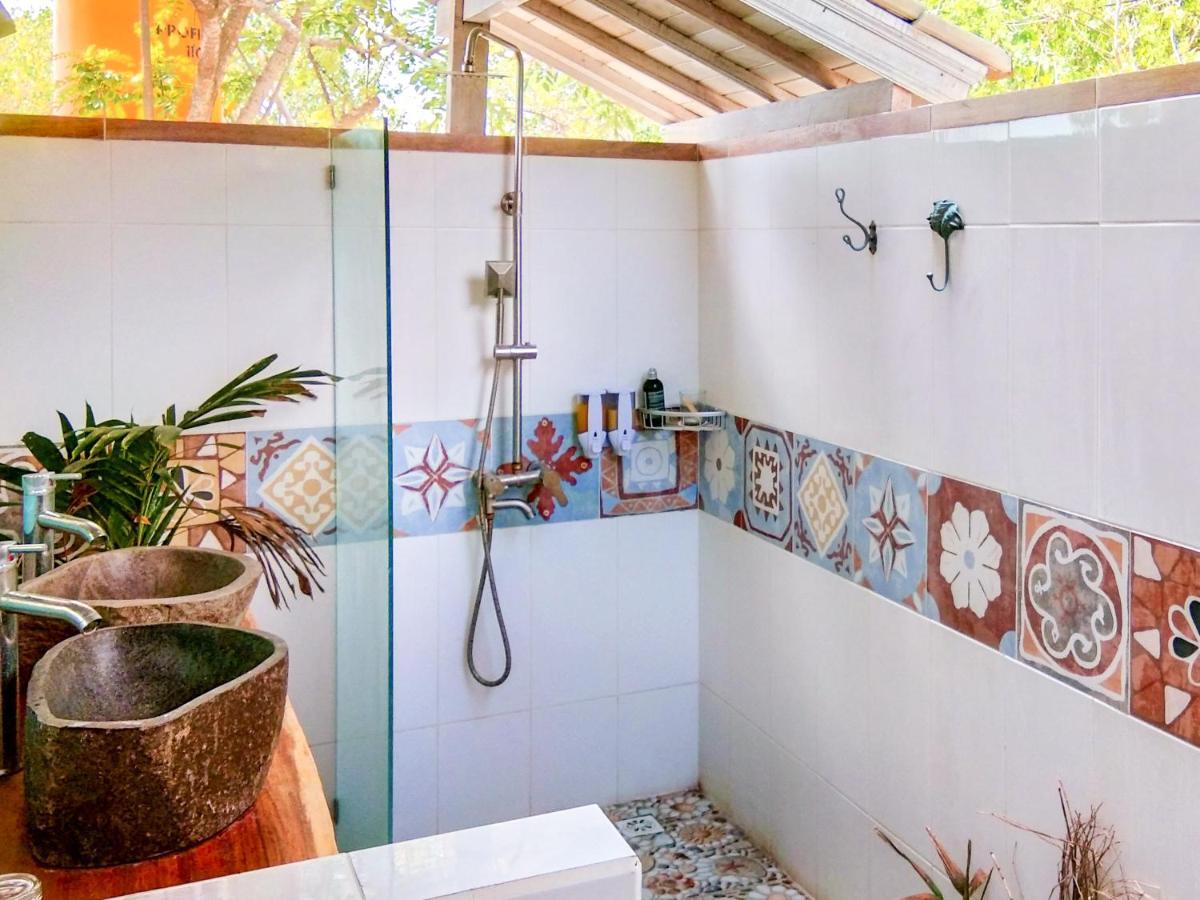 Lembo Lagoon Bungalows Lembongan Esterno foto